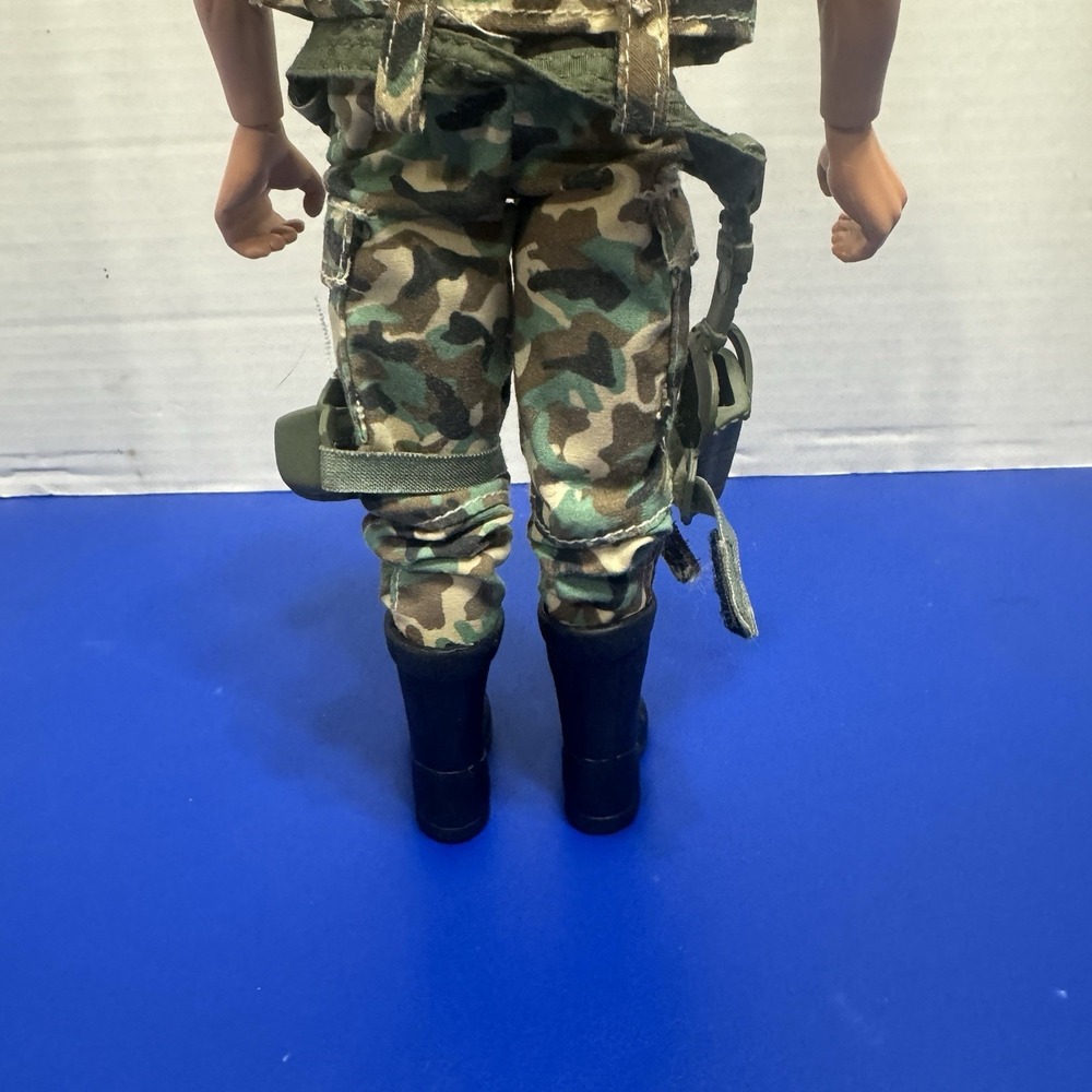 VTG 1996 Hasbro GI Joe Action Figure US Army Camo Outfit and Boots 12" Blond - Picture 6 of 9